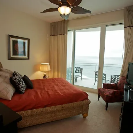 2203 Aqua Appartement